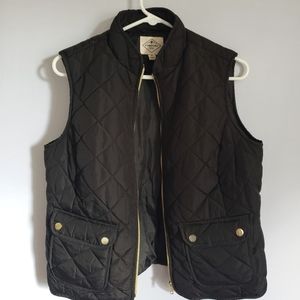 St. John's Bay Black Quilted Vest - Size Large